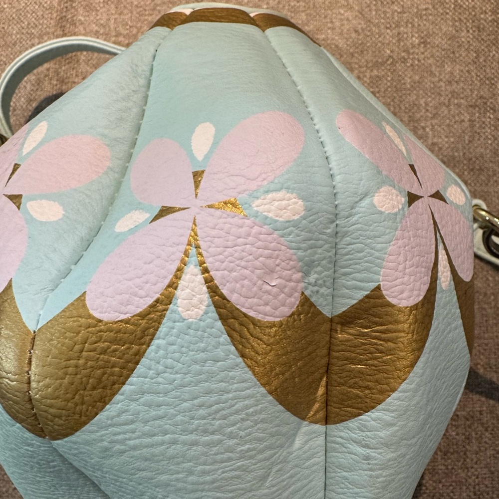 Disney parks “it’s a small world” hot air balloon crossbody purse - Picture 3 of 10